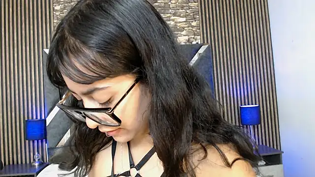 Amy channel online show from 06-19-26, 01:04