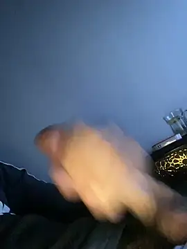 Snapshot of Moh16dz chatting on 01-17-26, 08:45 Moh16dz online show from 01-17-26, 08:45