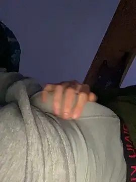 Snapshot of Moh16dz chatting on 03-27-26, 02:06 Moh16dz online show from 03-27-26, 02:06