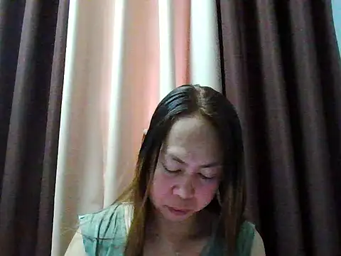 Snapshot of Seductive_diana chatting on 03-13-26, 01:12 Seductive diana online show from 03-13-26, 01:12