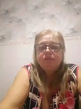 Snapshot of LinaLight88 chatting on 01-17-26, 11:30 LinaLight88 online show from 01-17-26, 11:30