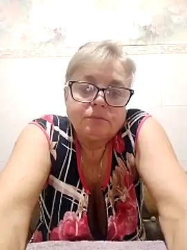 Snapshot of LinaLight88 chatting on 02-07-26, 08:34 LinaLight88 online show from 02-07-26, 08:34