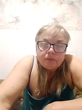 Snapshot of LinaLight88 chatting on 03-14-26, 07:30 LinaLight88 online show from 03-14-26, 07:30