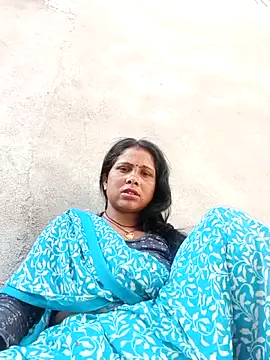 Shreya pandit online show from 04-28-26, 02:27