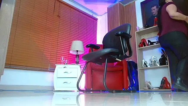 paola xm online show from 03-14-26, 10:10