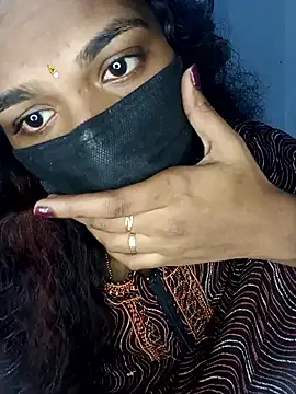 Snapshot of tamilsaisree chatting on 01-10-26, 04:42 tamilsaisree online show from 01-10-26, 04:42