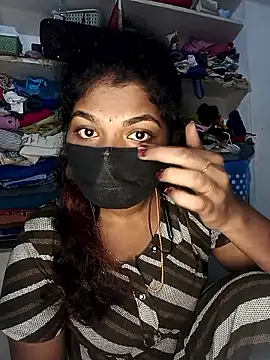 Snapshot of tamilsaisree chatting on 01-14-26, 05:18 tamilsaisree online show from 01-14-26, 05:18