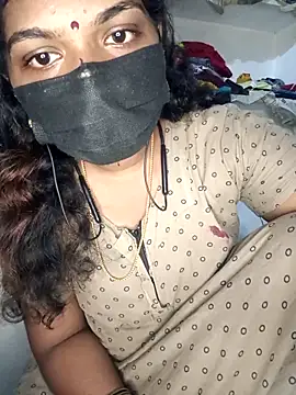 Snapshot of tamilsaisree chatting on 03-04-26, 05:30 tamilsaisree online show from 03-04-26, 05:30