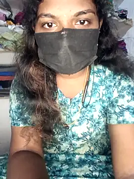 Snapshot of tamilsaisree chatting on 03-09-26, 04:33 tamilsaisree online show from 03-09-26, 04:33