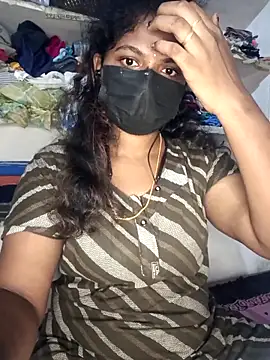 Snapshot of tamilsaisree chatting on 03-10-26, 05:40 tamilsaisree online show from 03-10-26, 05:40