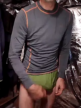 Snapshot of Quebec46 chatting on 12-21-25, 07:48 Quebec46 online show from 12-21-25, 07:48