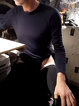 Snapshot of Quebec46 chatting on 02-14-26, 06:37 Quebec46 online show from 02-14-26, 06:37