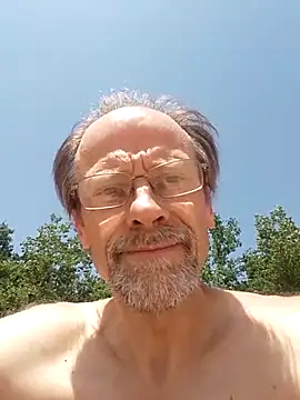 Quebec46 online show from 06-21-26, 11:46
