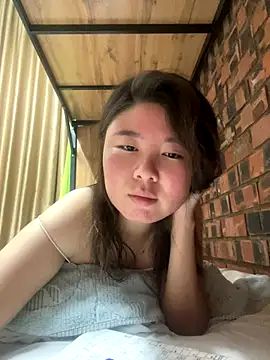 Sarah2127 online show from 12-16-25, 10:37