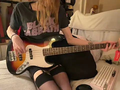 Snapshot of Sara_ftw21 chatting on 03-01-26, 12:45 Sara ftw21 online show from 03-01-26, 12:45