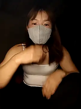 Snapshot of May-Ne chatting on 02-18-26, 10:55 May-Ne online show from 02-18-26, 10:55