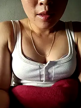 Snapshot of May-Ne chatting on 03-14-26, 03:50 May-Ne online show from 03-14-26, 03:50