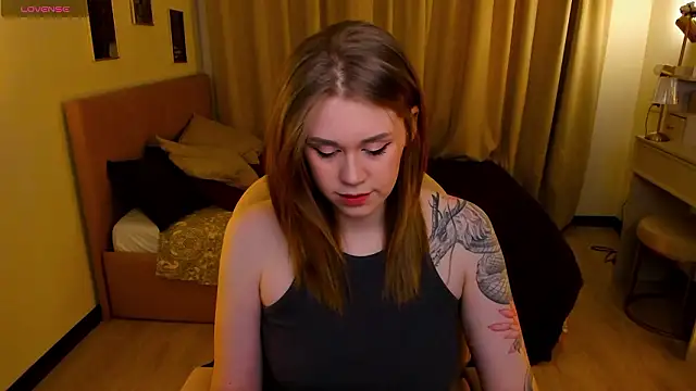 Snapshot of Alison_Doody chatting on 03-21-26, 07:35 Alison Doody online show from 03-21-26, 07:35