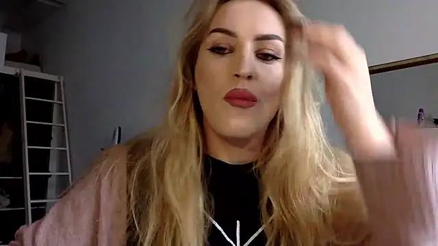 Snapshot of Mileriya chatting on 01-13-26, 09:58 Mileriya online show from 01-13-26, 09:58