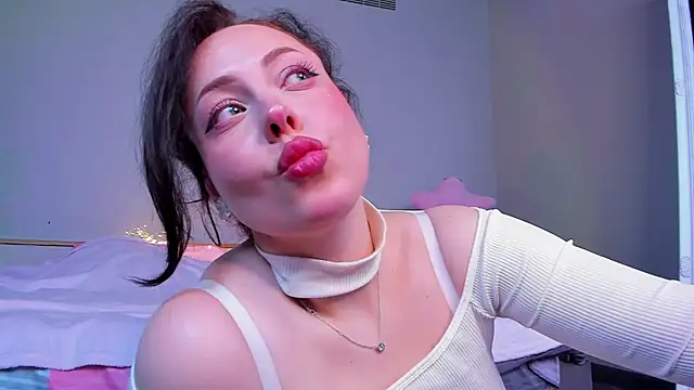 AlbaLimory online show from 04-28-26, 01:27