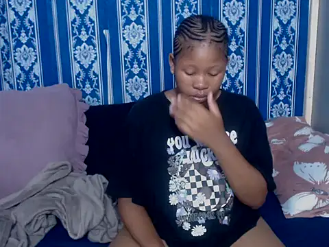 TemptingCloeXx online show from 01-09-26, 04:37