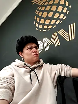 Snapshot of MapeDiamond chatting on 01-10-26, 12:51 MapeDiamond online show from 01-10-26, 12:51