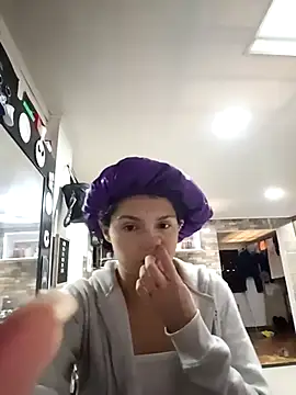 Snapshot of MapeDiamond chatting on 02-24-26, 11:52 MapeDiamond online show from 02-24-26, 11:52