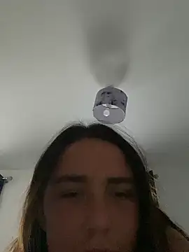 Snapshot of MillieB chatting on 02-12-26, 03:40 MillieB online show from 02-12-26, 03:40