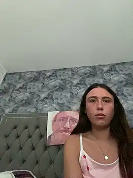 Snapshot of MillieB chatting on 02-16-26, 02:35 MillieB online show from 02-16-26, 02:35