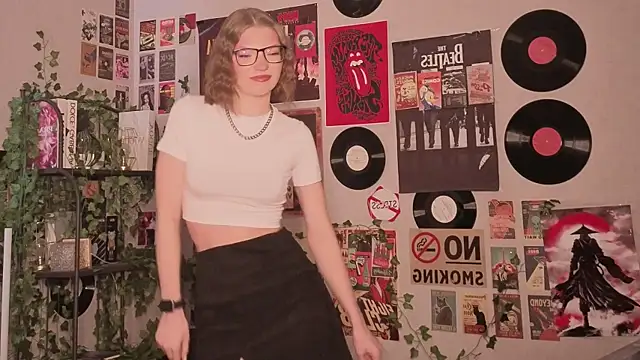 JeaneneWoltz online show from 01-11-26, 09:03