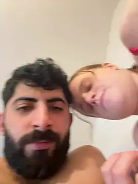 Snapshot of daddysgirly003 chatting on 02-14-26, 11:01 daddysgirly003 online show from 02-14-26, 11:01