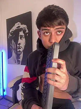 Snapshot of lian_fooxx chatting on 02-22-26, 04:02 lian fooxx online show from 02-22-26, 04:02