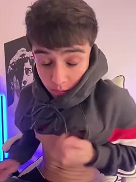 Snapshot of lian_fooxx chatting on 03-06-26, 03:36 lian fooxx online show from 03-06-26, 03:36