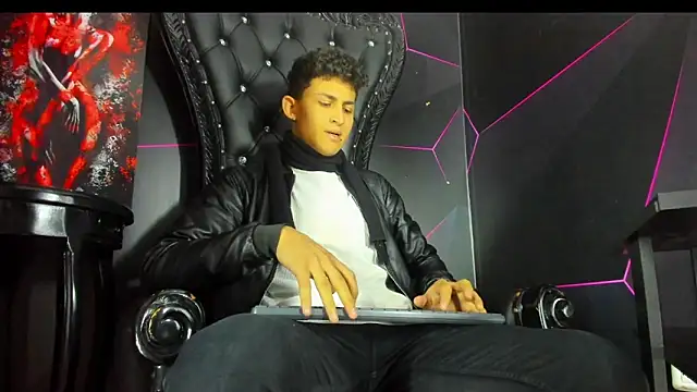 Ethan Waalker online show from 02-10-26, 04:05