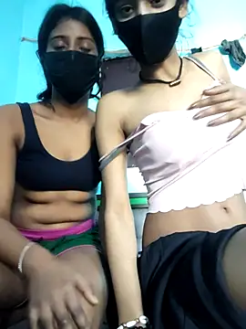 Snapshot of Aaradhya-Rani chatting on 02-16-26, 06:09 Aaradhya-Rani online show from 02-16-26, 06:09