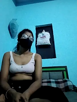 Snapshot of Aaradhya-Rani chatting on 03-14-26, 06:13 Aaradhya-Rani online show from 03-14-26, 06:13