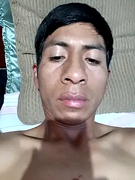 Snapshot of santhiago19 chatting on 12-17-25, 12:16 santhiago19 online show from 12-17-25, 12:16