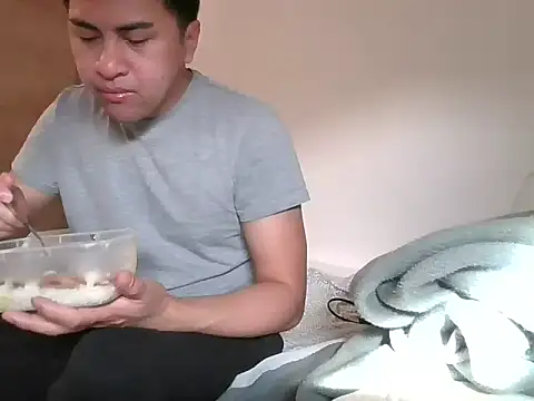 Snapshot of sweetpinoy2027 chatting on 02-23-26, 08:55 sweetpinoy2027 online show from 02-23-26, 08:55