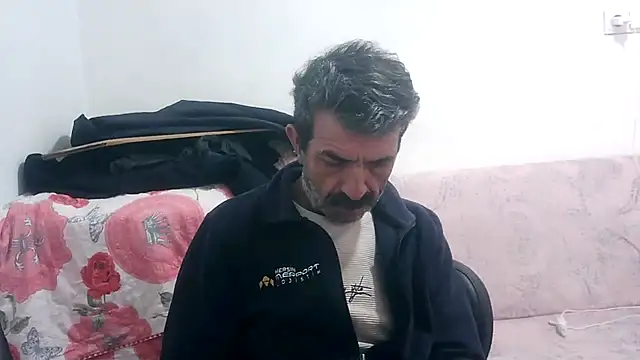 Snapshot of kobra21turki chatting on 01-14-26, 11:38 kobra21turki online show from 01-14-26, 11:38