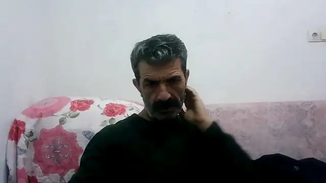 Snapshot of kobra21turki chatting on 02-17-26, 12:45 kobra21turki online show from 02-17-26, 12:45