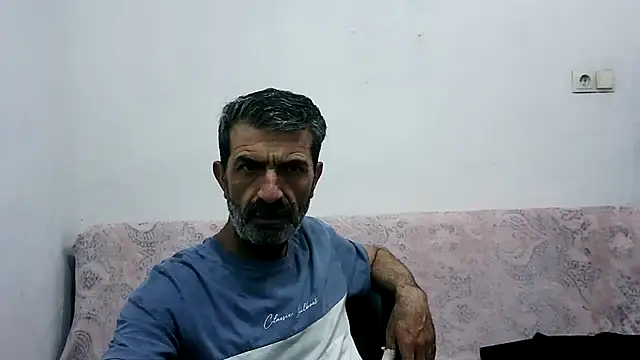 Snapshot of kobra21turki chatting on 02-18-26, 04:14 kobra21turki online show from 02-18-26, 04:14