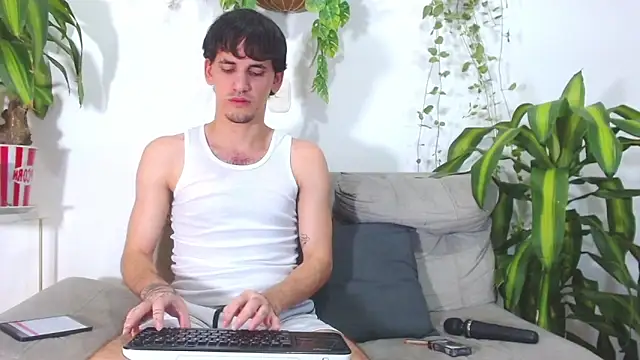 boy Dirty X online show from 06-13-26, 05:38
