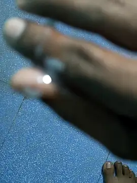 Snapshot of _alexzz1155_ chatting on 12-18-25, 06:58 alexzz1155 online show from 12-18-25, 06:58