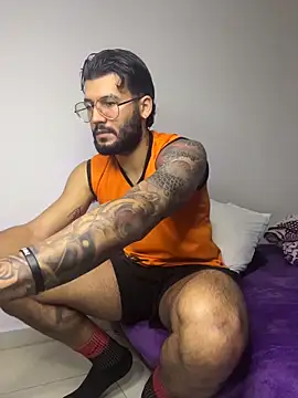 Snapshot of thedragonboyxxx chatting on 02-08-26, 04:49 thedragonboyxxx online show from 02-08-26, 04:49