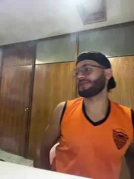 Snapshot of thedragonboyxxx chatting on 03-09-26, 01:31 thedragonboyxxx online show from 03-09-26, 01:31