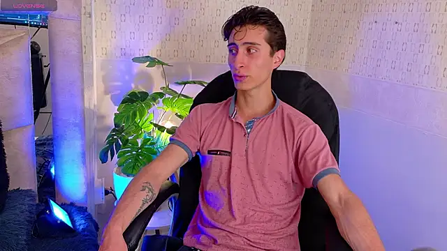 Ithan Skin online show from 02-27-26, 11:32