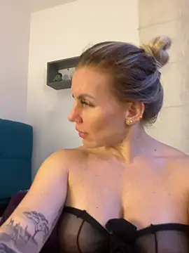 Natalia Fit online show from 04-30-26, 05:14