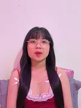 Snapshot of ___KARA___ chatting on 07-18-26, 02:27 KARA online show from 07-18-26, 02:27