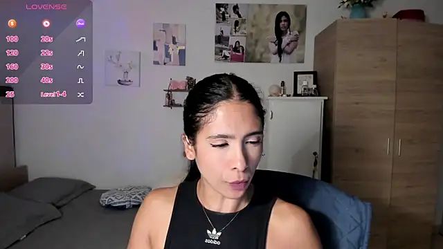 Snapshot of VEROSlen- chatting on 02-12-26, 01:33 VEROSlen- online show from 02-12-26, 01:33