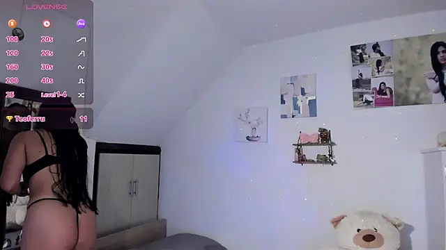 Snapshot of VEROSlen- chatting on 02-17-26, 02:52 VEROSlen- online show from 02-17-26, 02:52